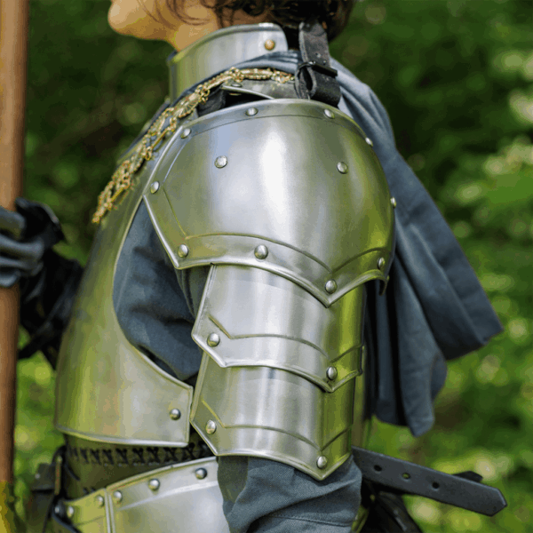 Steel Mina Spaulders
