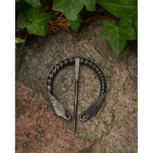 Sylvana Cloak Pin