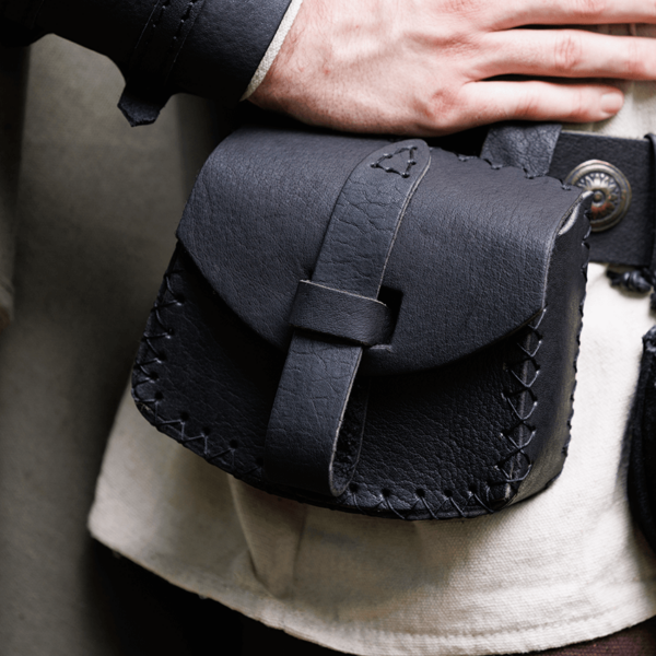 Louis Medium Belt Bag