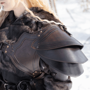 Crisso Single Pauldron
