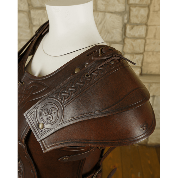 Artemis Deluxe Leather Pauldrons