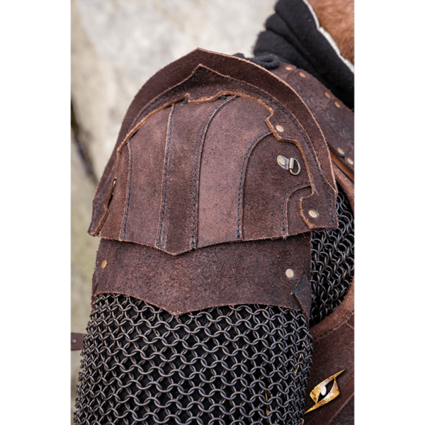 Woodsman Suede Shoulder Armour