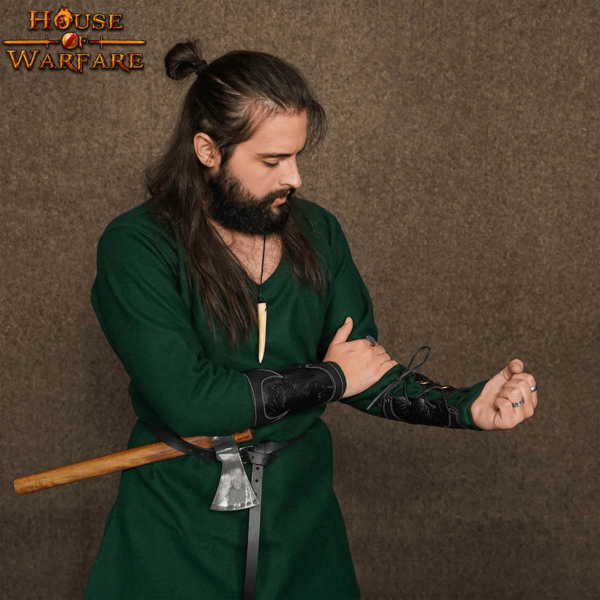 Arcane Leather Bracers - Black