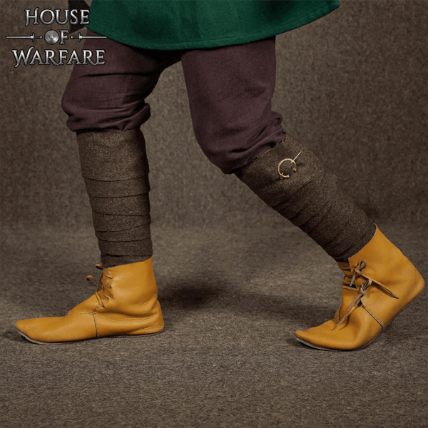 Woolen Leg Wraps with Brooches - Brown