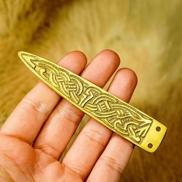 Celtic Knotwork Brass Belt Tip