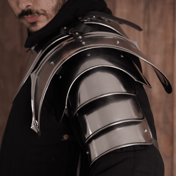 Gerold Medieval Knight Pauldrons