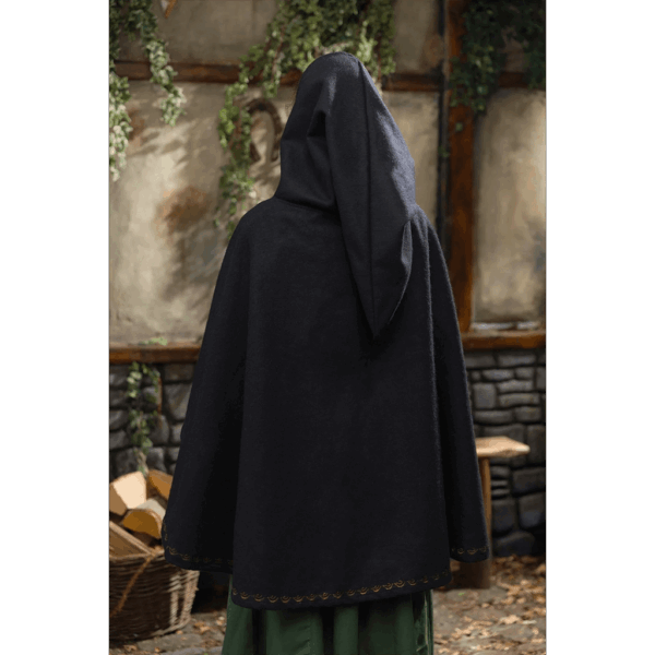 Late Medieval Scandinavian Cape