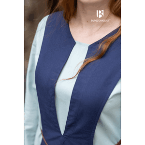 Leonora Surcoat
